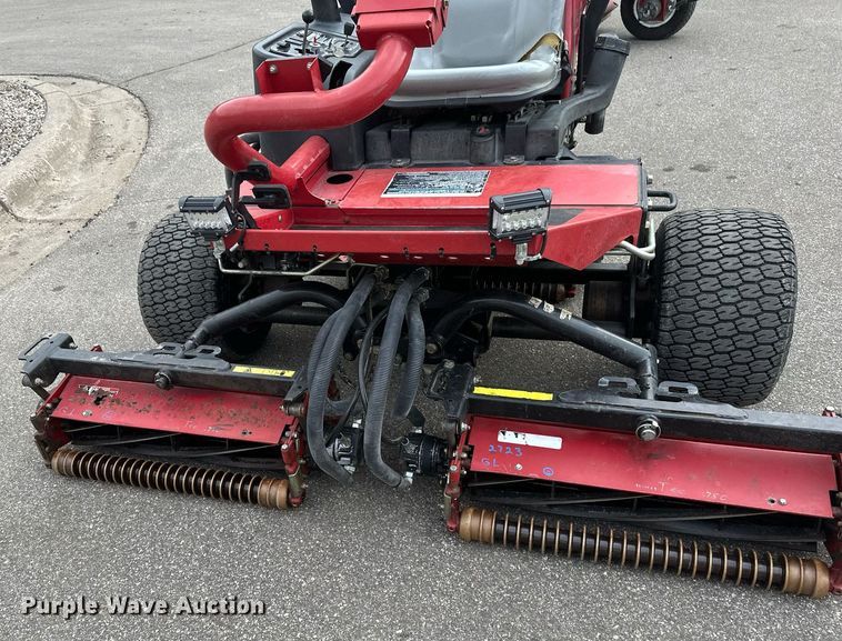 image for item DV0696 Toro Reelmaster 3100D reel mower