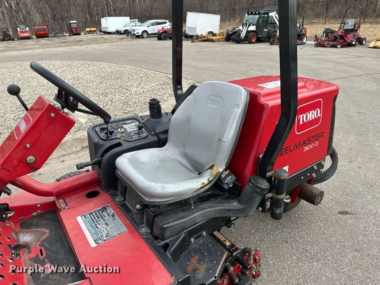 image for item DV0696 Toro Reelmaster 3100D reel mower