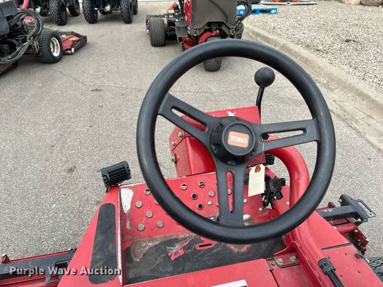 image for item DV0696 Toro Reelmaster 3100D reel mower