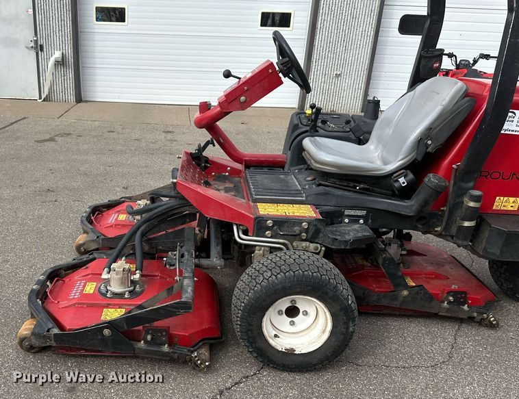 image for item DV0697 Toro Groundsmaster 3500D Sidewinder lawn mower