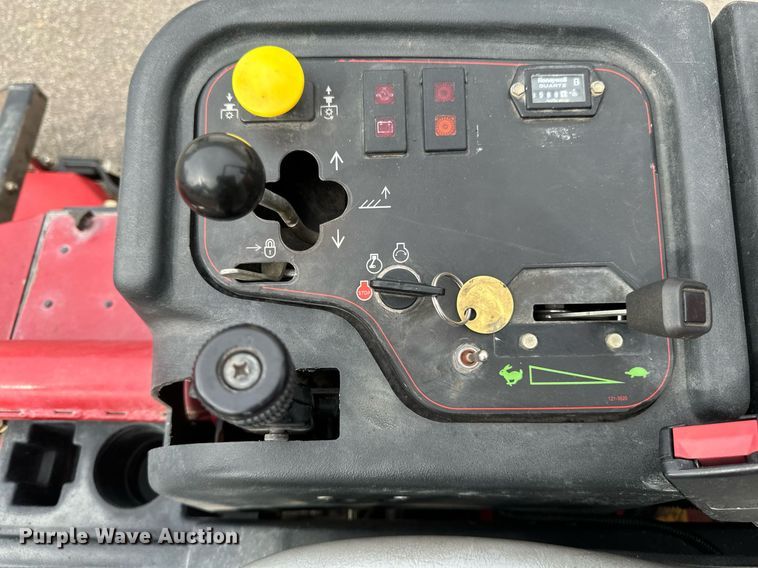 image for item DV0697 Toro Groundsmaster 3500D Sidewinder lawn mower