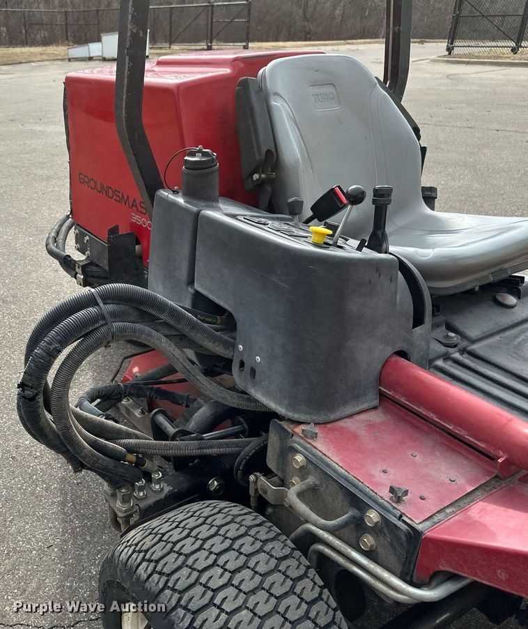 image for item DV0698 Toro Groundsmaster 3500D Sidewinder lawn mower