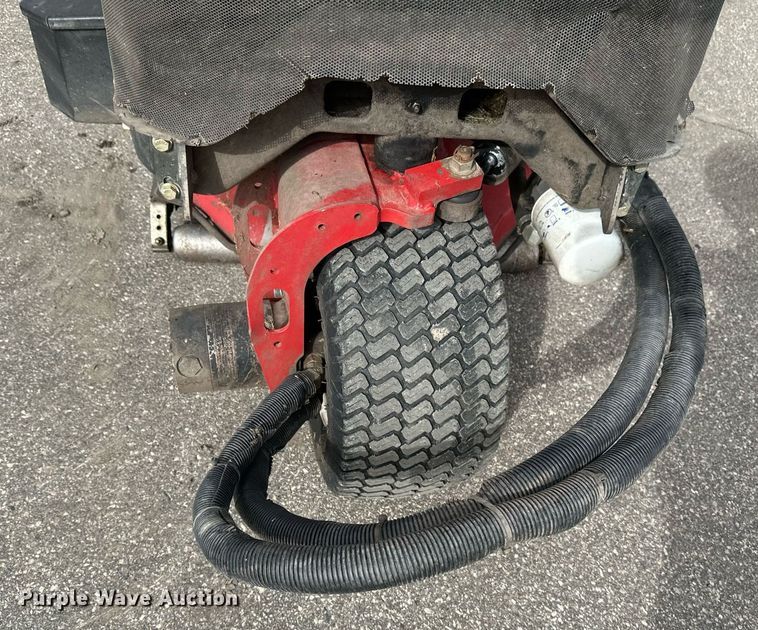 image for item DV0698 Toro Groundsmaster 3500D Sidewinder lawn mower