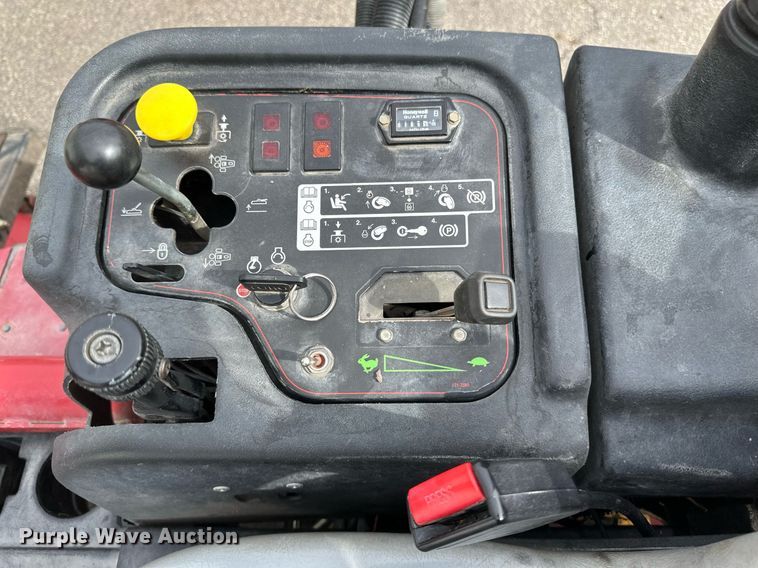 image for item DV0698 Toro Groundsmaster 3500D Sidewinder lawn mower