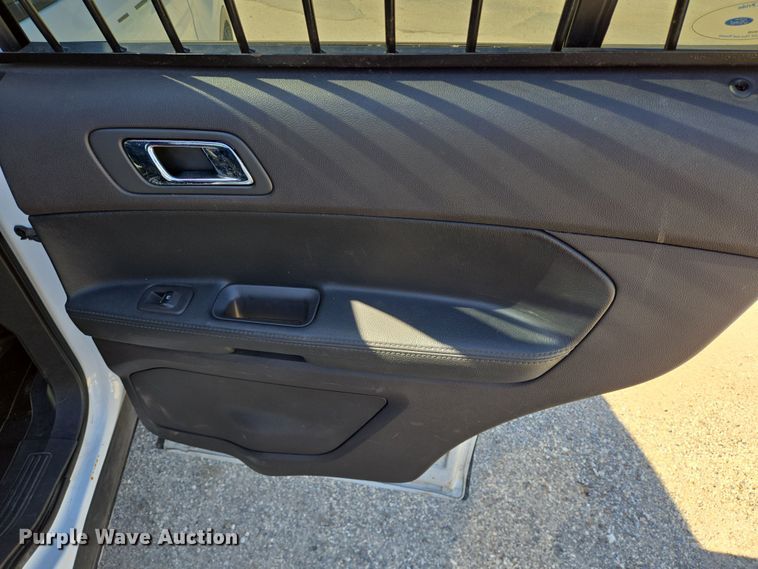 image for item DV1302 2014 Ford Explorer Police SUV