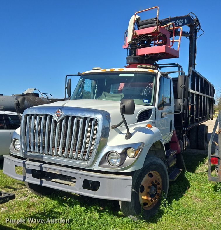 image for item DV1304 2011 International WorkStar 7300 grapple truck