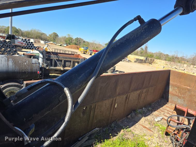 image for item DV1304 2011 International WorkStar 7300 grapple truck