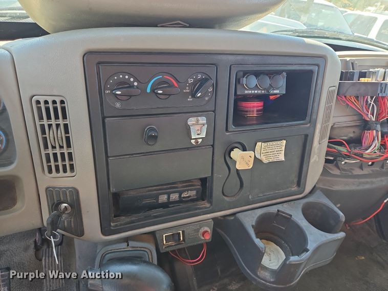 image for item DV1304 2011 International WorkStar 7300 grapple truck