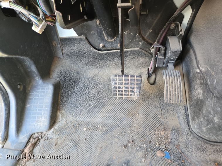 image for item DV1304 2011 International WorkStar 7300 grapple truck