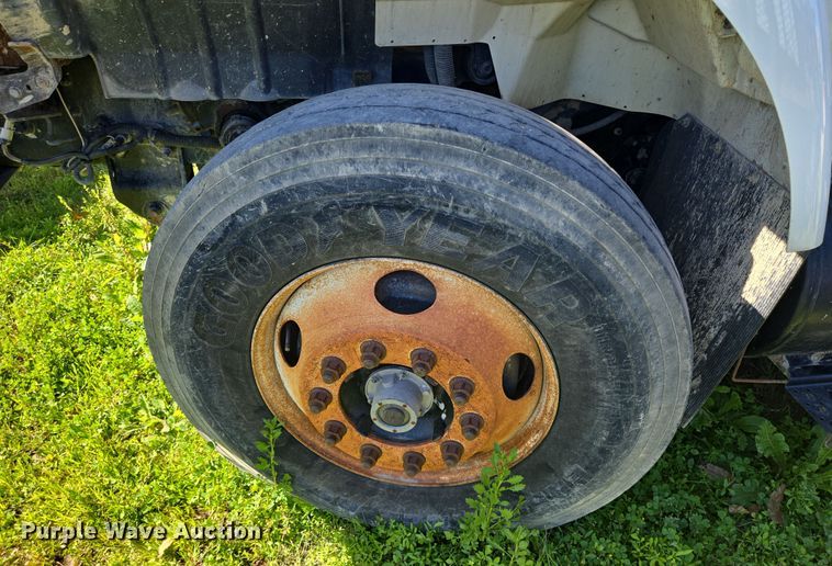 image for item DV1304 2011 International WorkStar 7300 grapple truck