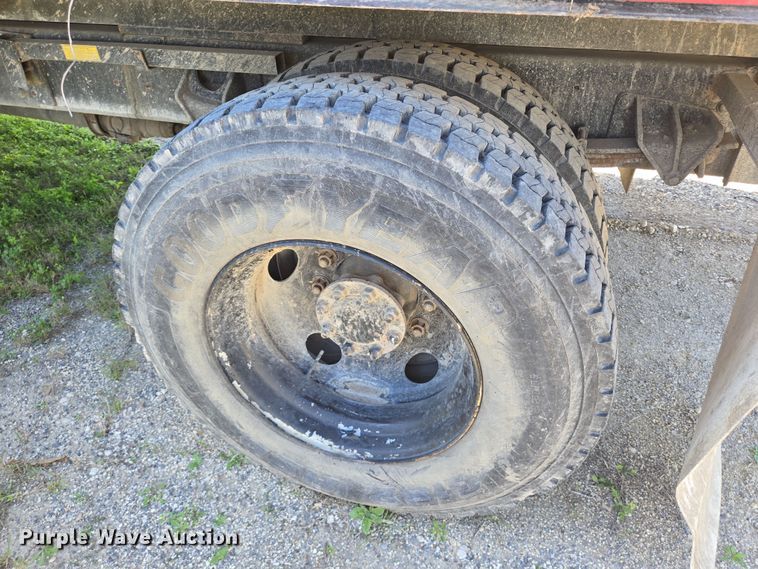 image for item DV1304 2011 International WorkStar 7300 grapple truck