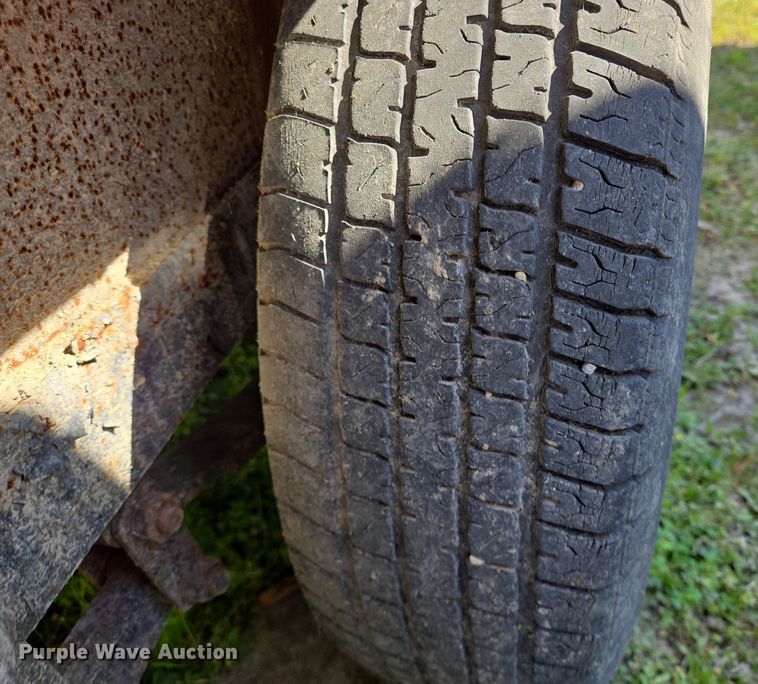 image for item DV1305 2001 Parker utility trailer