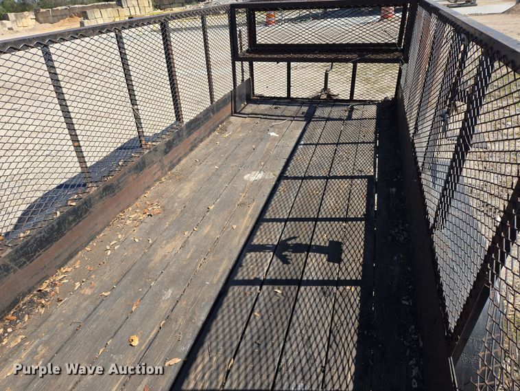 image for item DV1316 2005 Parker utility trailer