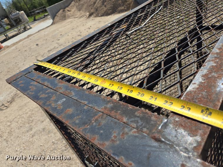 image for item DV1316 2005 Parker utility trailer