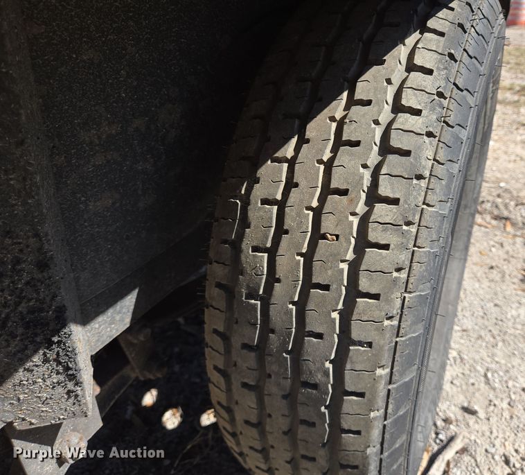 image for item DV1316 2005 Parker utility trailer