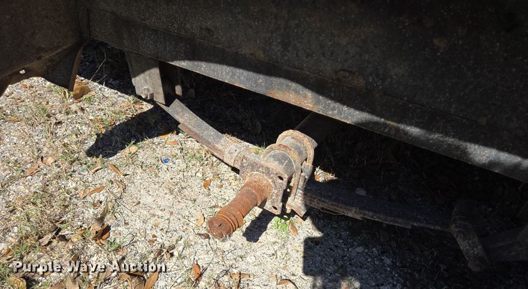 image for item DV1316 2005 Parker utility trailer