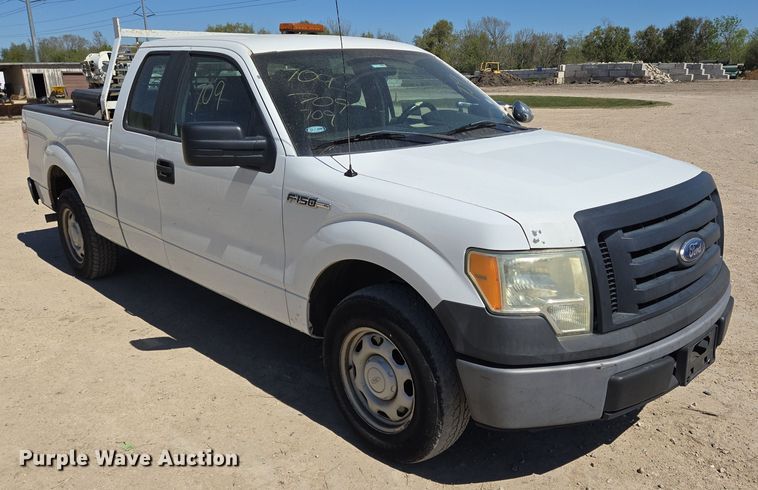 image for item DV1371 2011 Ford F150 XL SuperCab pickup truck