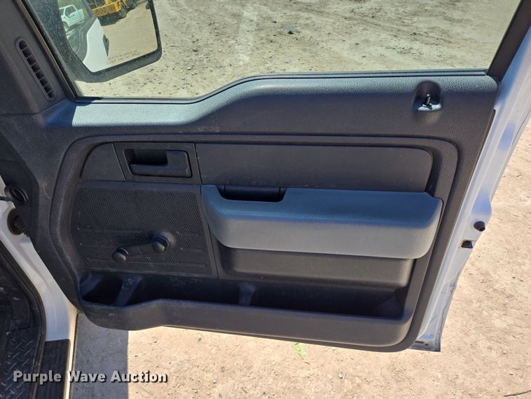 image for item DV1371 2011 Ford F150 XL SuperCab pickup truck