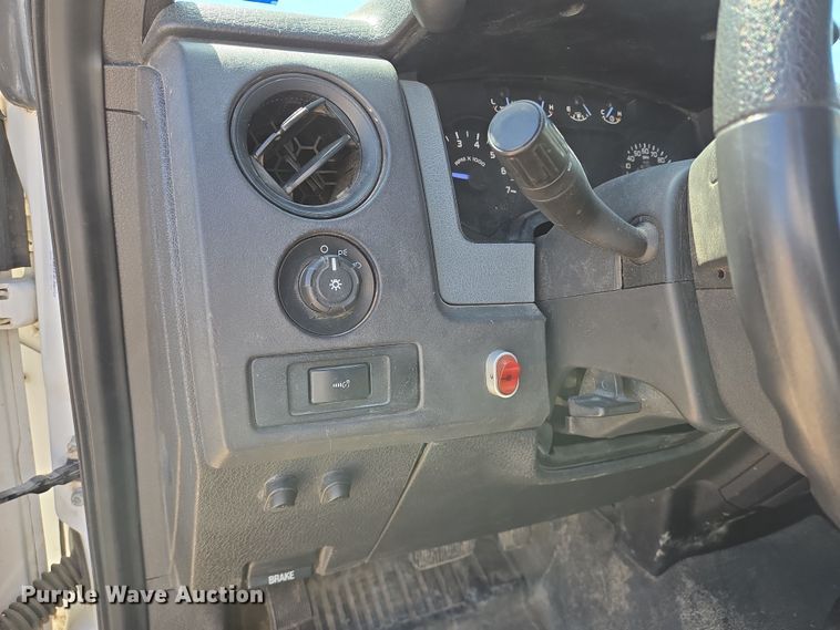 image for item DV1372 2011 Ford F150 pickup truck