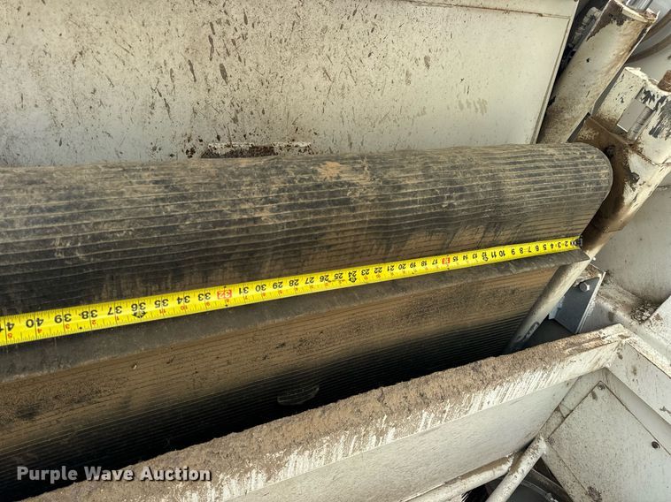 image for item DV1874 2000 Elgin Pelican Series P street sweeper