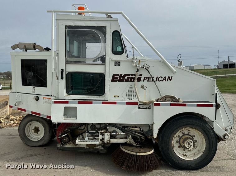 image for item DV1874 2000 Elgin Pelican Series P street sweeper