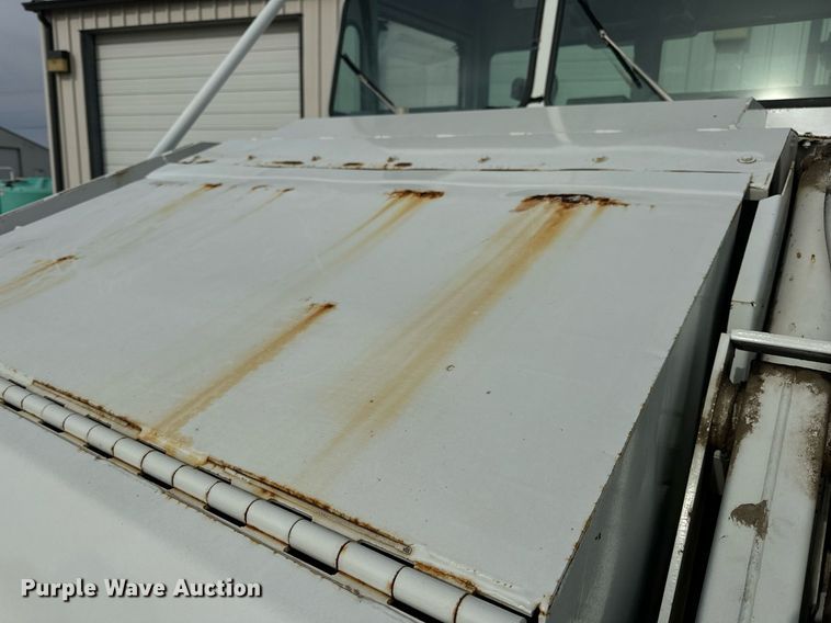 image for item DV1874 2000 Elgin Pelican Series P street sweeper