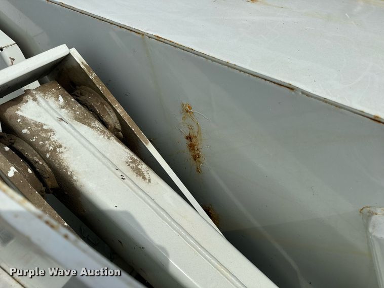 image for item DV1874 2000 Elgin Pelican Series P street sweeper