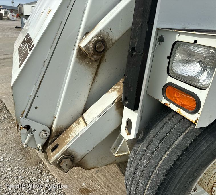 image for item DV1874 2000 Elgin Pelican Series P street sweeper