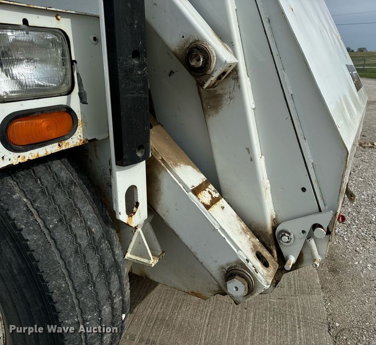 image for item DV1874 2000 Elgin Pelican Series P street sweeper