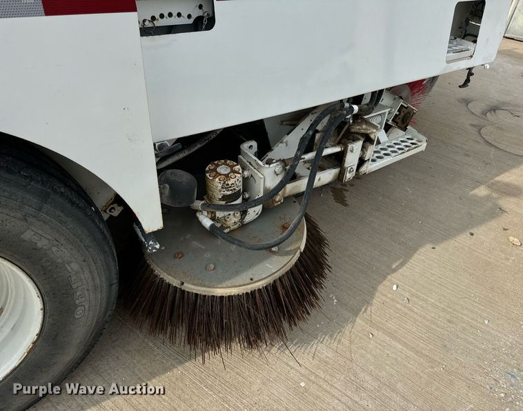 image for item DV1874 2000 Elgin Pelican Series P street sweeper