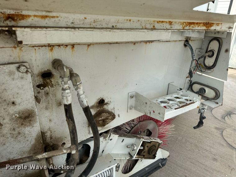 image for item DV1874 2000 Elgin Pelican Series P street sweeper