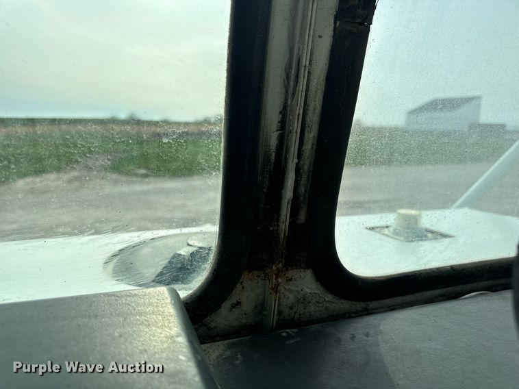 image for item DV1874 2000 Elgin Pelican Series P street sweeper