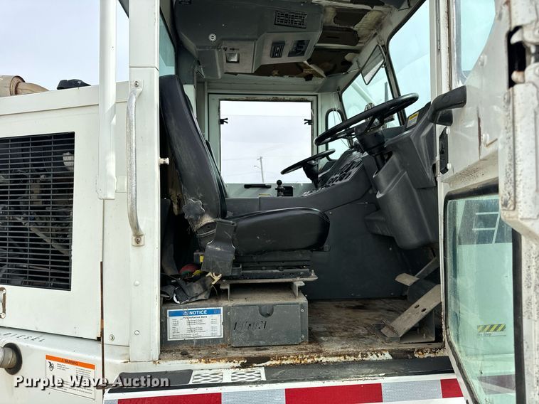 image for item DV1874 2000 Elgin Pelican Series P street sweeper