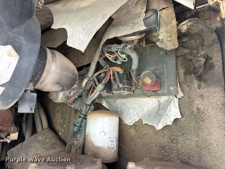 image for item DV1874 2000 Elgin Pelican Series P street sweeper