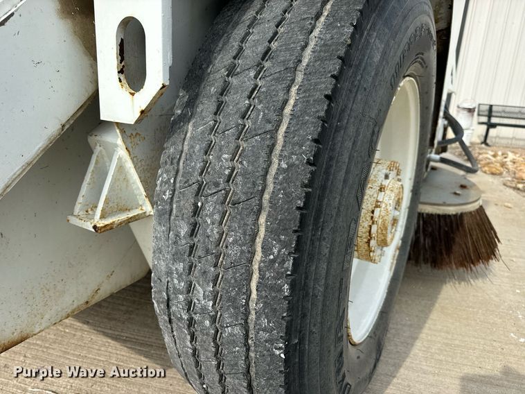 image for item DV1874 2000 Elgin Pelican Series P street sweeper