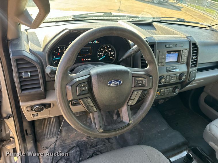 image for item DV1891 2020 Ford F150 Crew Cab pickup truck