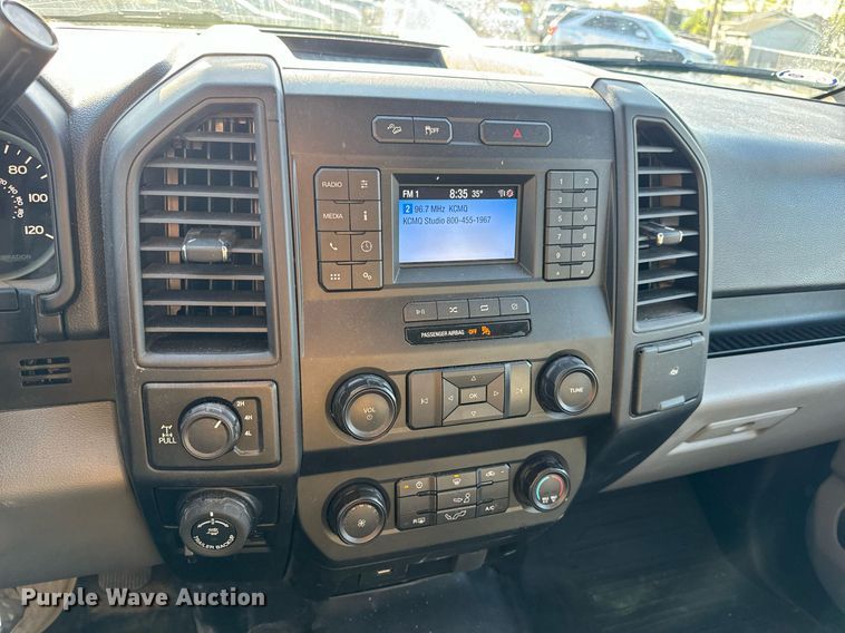 image for item DV1891 2020 Ford F150 Crew Cab pickup truck