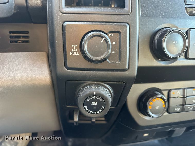 image for item DV1891 2020 Ford F150 Crew Cab pickup truck