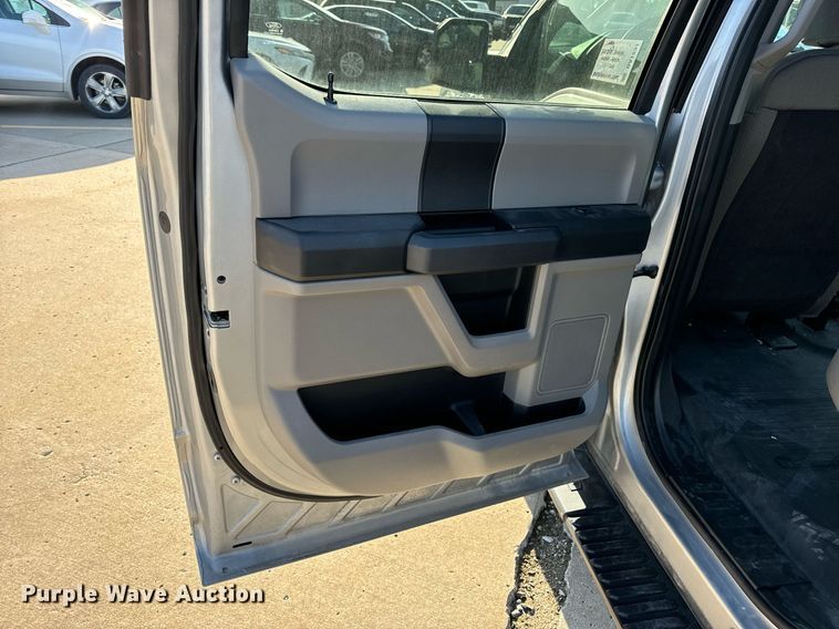 image for item DV1891 2020 Ford F150 Crew Cab pickup truck