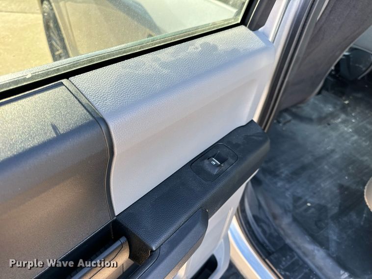 image for item DV1891 2020 Ford F150 Crew Cab pickup truck