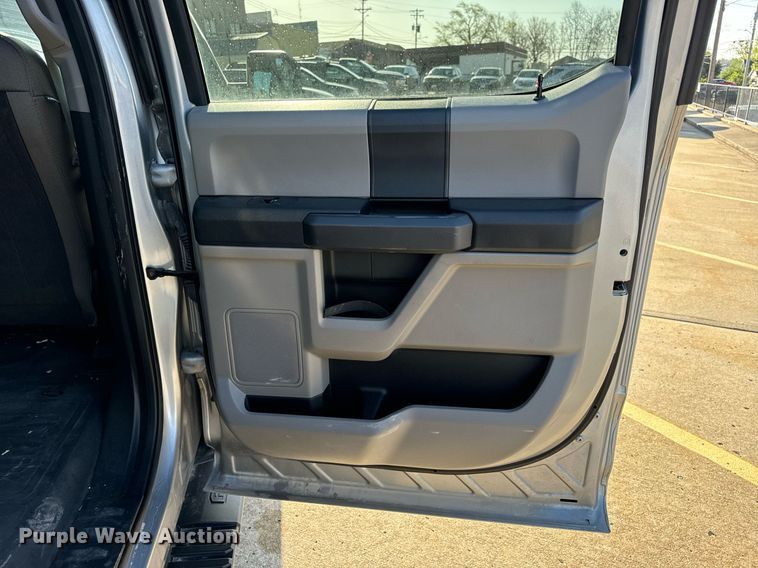 image for item DV1891 2020 Ford F150 Crew Cab pickup truck