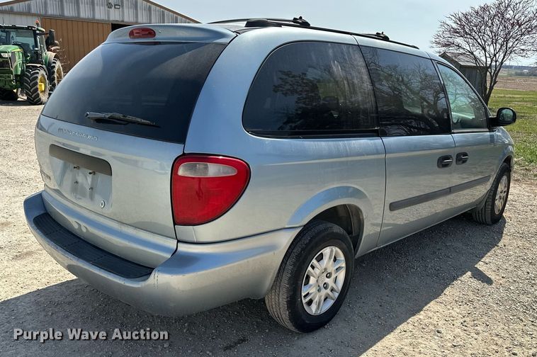 image for item DV2863 2005 Dodge Grand Caravan van