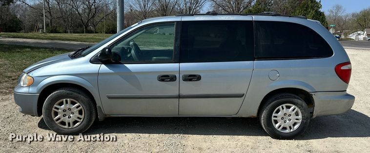 image for item DV2863 2005 Dodge Grand Caravan van