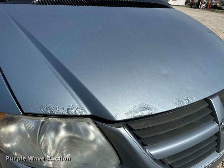 image for item DV2863 2005 Dodge Grand Caravan van