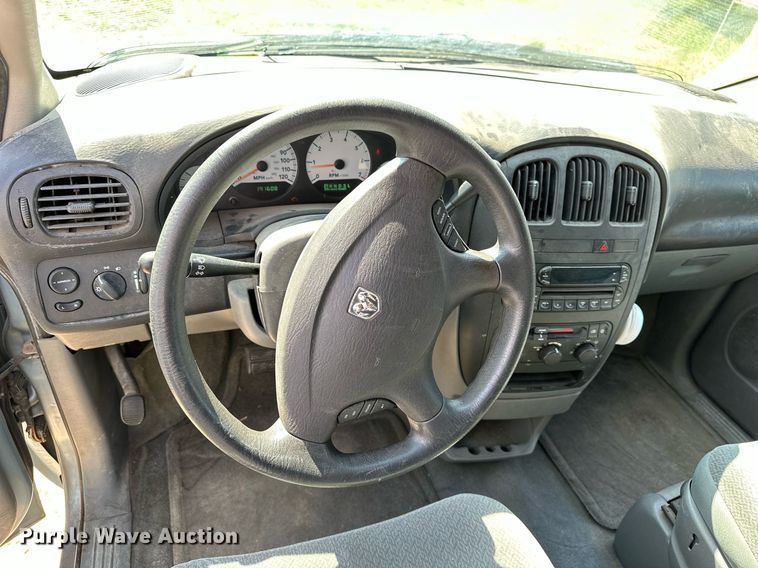 image for item DV2863 2005 Dodge Grand Caravan van