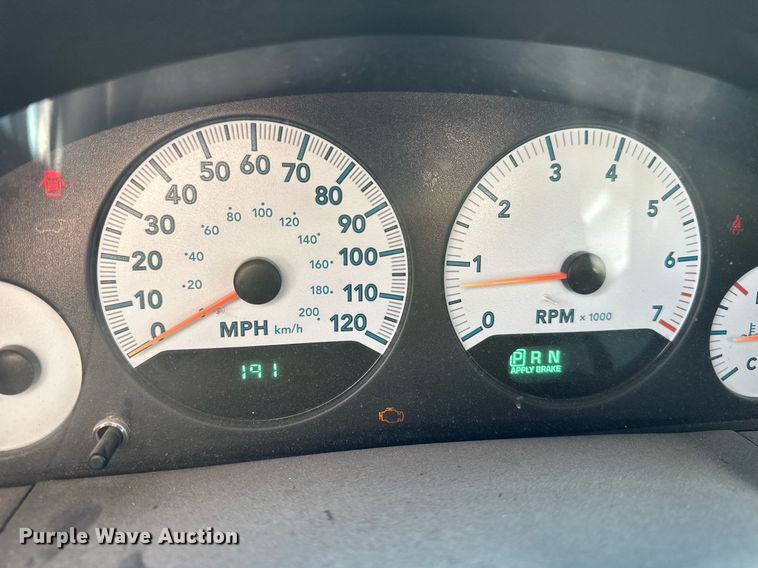 image for item DV2863 2005 Dodge Grand Caravan van