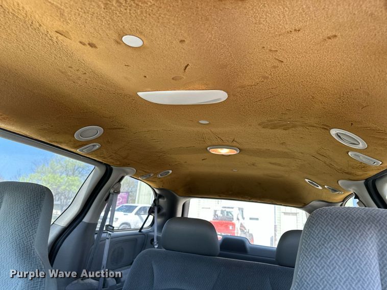 image for item DV2863 2005 Dodge Grand Caravan van