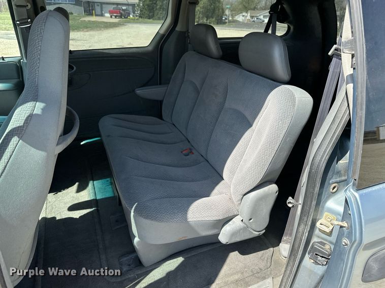 image for item DV2863 2005 Dodge Grand Caravan van