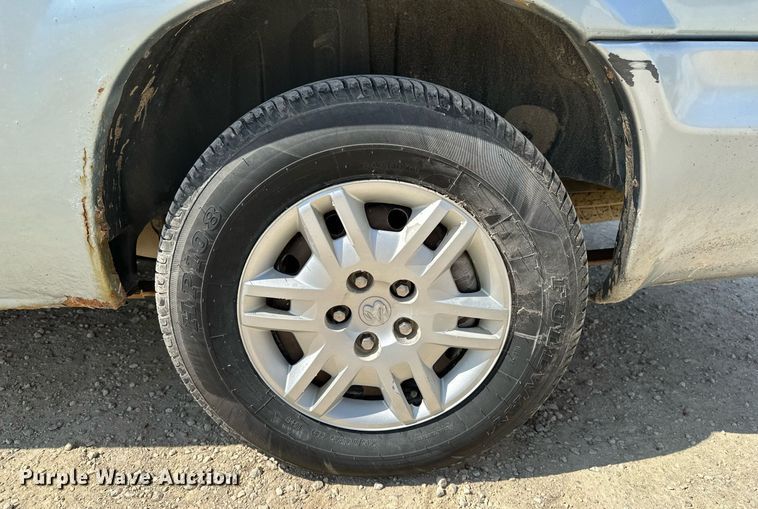 image for item DV2863 2005 Dodge Grand Caravan van