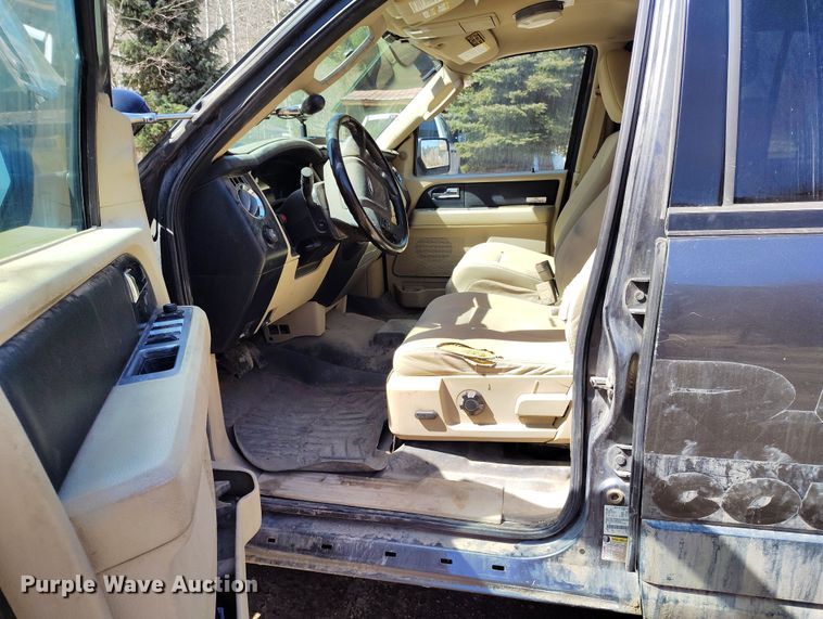 image for item DV6724 2015 Ford Expedition SUV